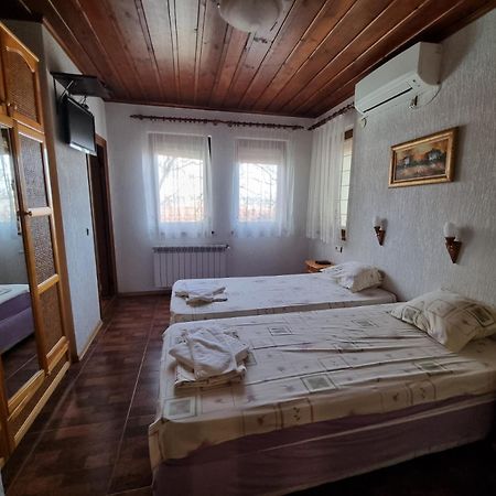 Къща За Гости Билдникс Malko Tŭrnovo エクステリア 写真